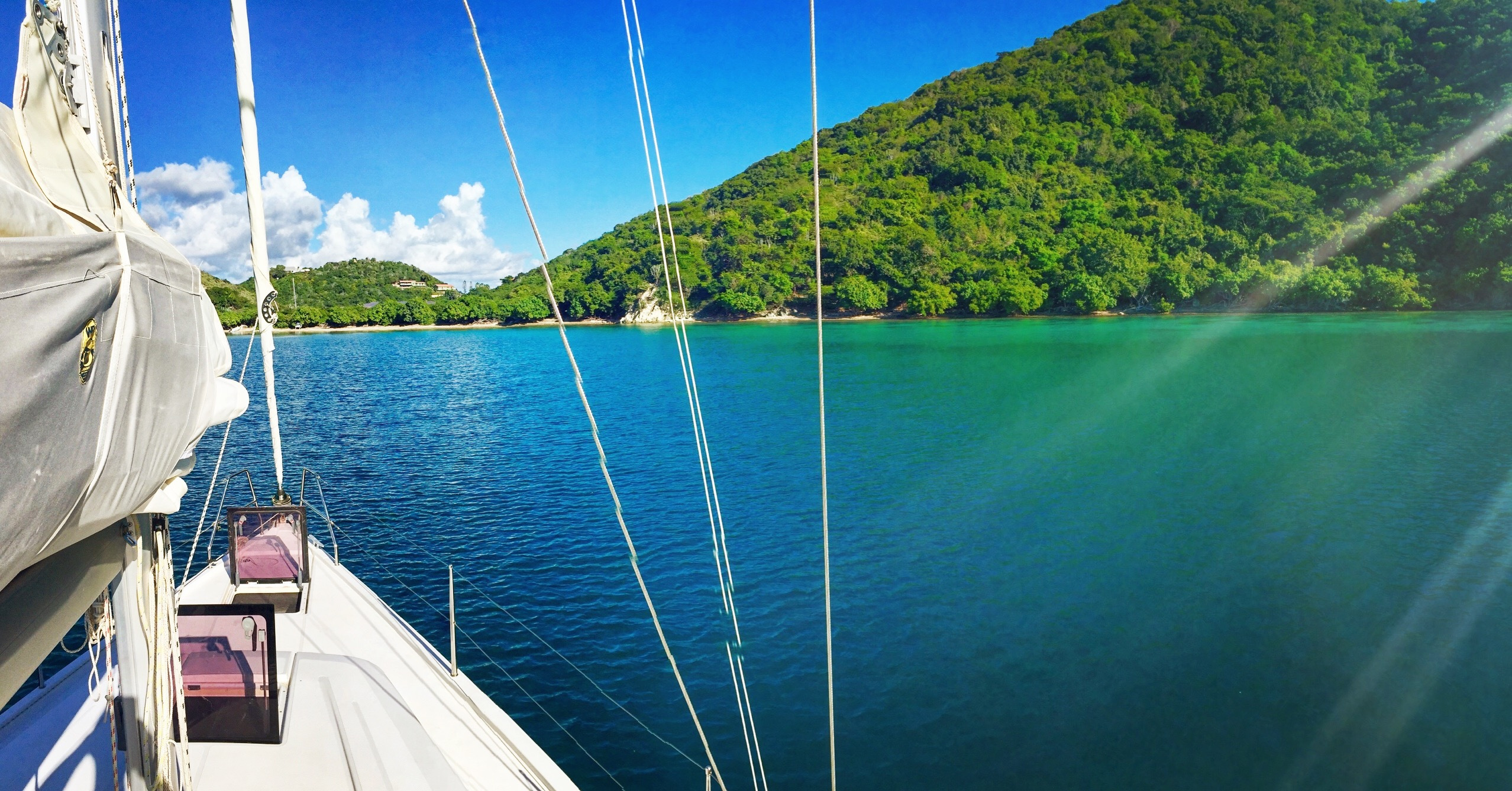 Antiqua & Barbuda, Caribbean Sea